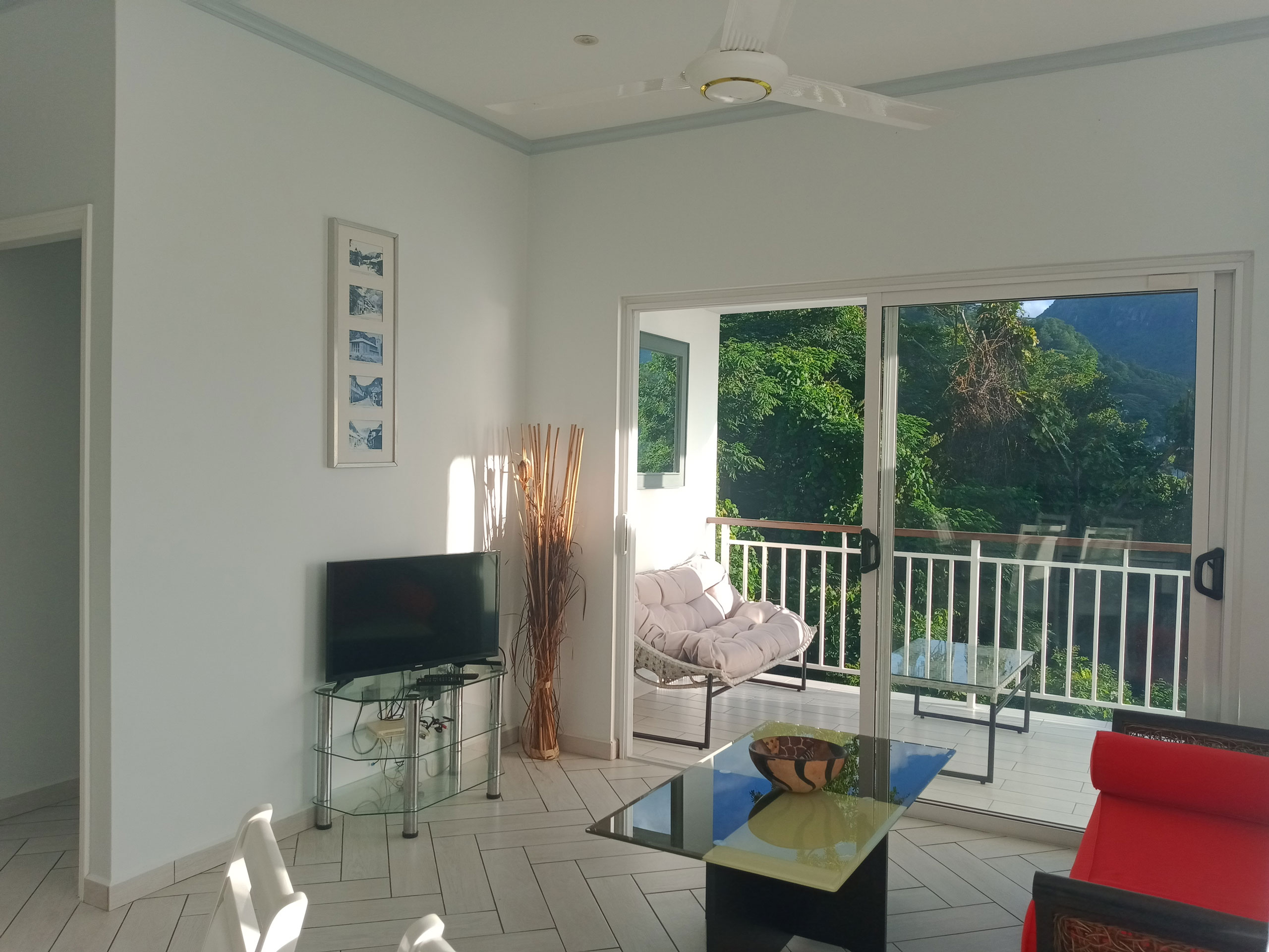 Logement 80 m² - 1 chambre Logement 80 m² - 1 chambre